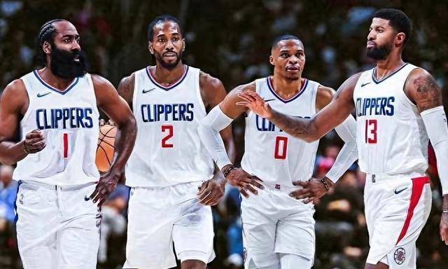 火爆，记者：11月7日诺坎普公开训练的门票已经售罄（记者：诺坎普11月7日公开训练门票已售罄，热度爆棚）