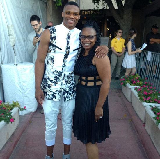 足球报：李新翔脚踝韧带轻伤伤停2周，加布里埃尔还无法合练（足球报称：李新翔脚踝韧带轻伤将缺阵两周，加布里埃尔仍无法随队合练）