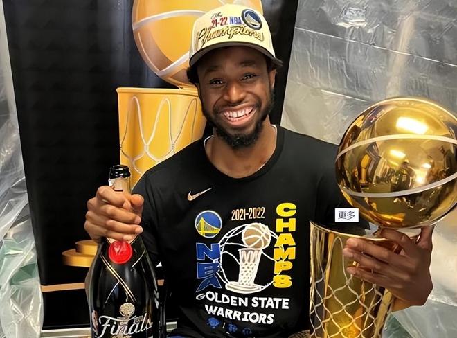 NBA：独行侠击败骑士 东契奇全场数据爆炸（NBA：独行侠力克骑士，东契奇砍下爆炸数据）