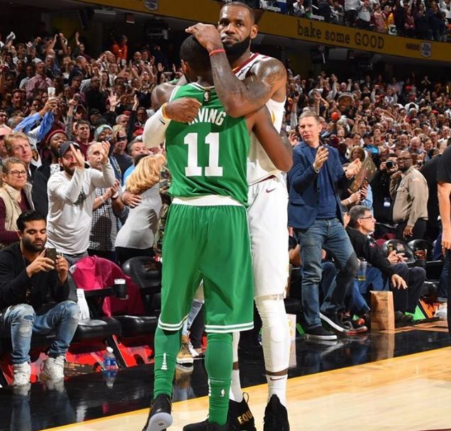 门德斯：萨福诺夫表现拯救了球队，为俱乐部创造历史感到自豪（门德斯：萨福诺夫力挽狂澜，我为俱乐部的历史性突破自豪）